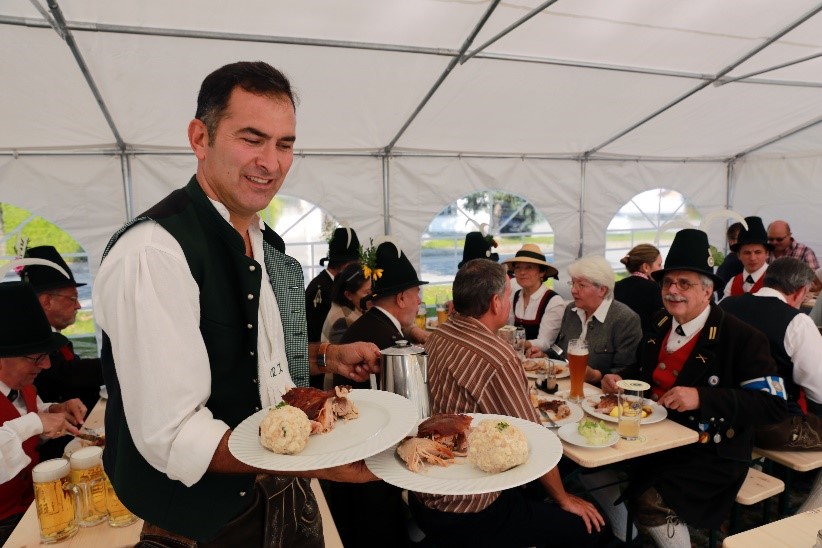 Sommerfest in Festzelt von Brunner Mobil